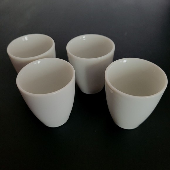 Vintage White Ceramic Porcelain Sake Cups/Shot Glasses 4pcs 1.75" Japan Modern - Picture 2 of 9